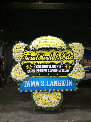 Papan Bunga Duka di Fontein